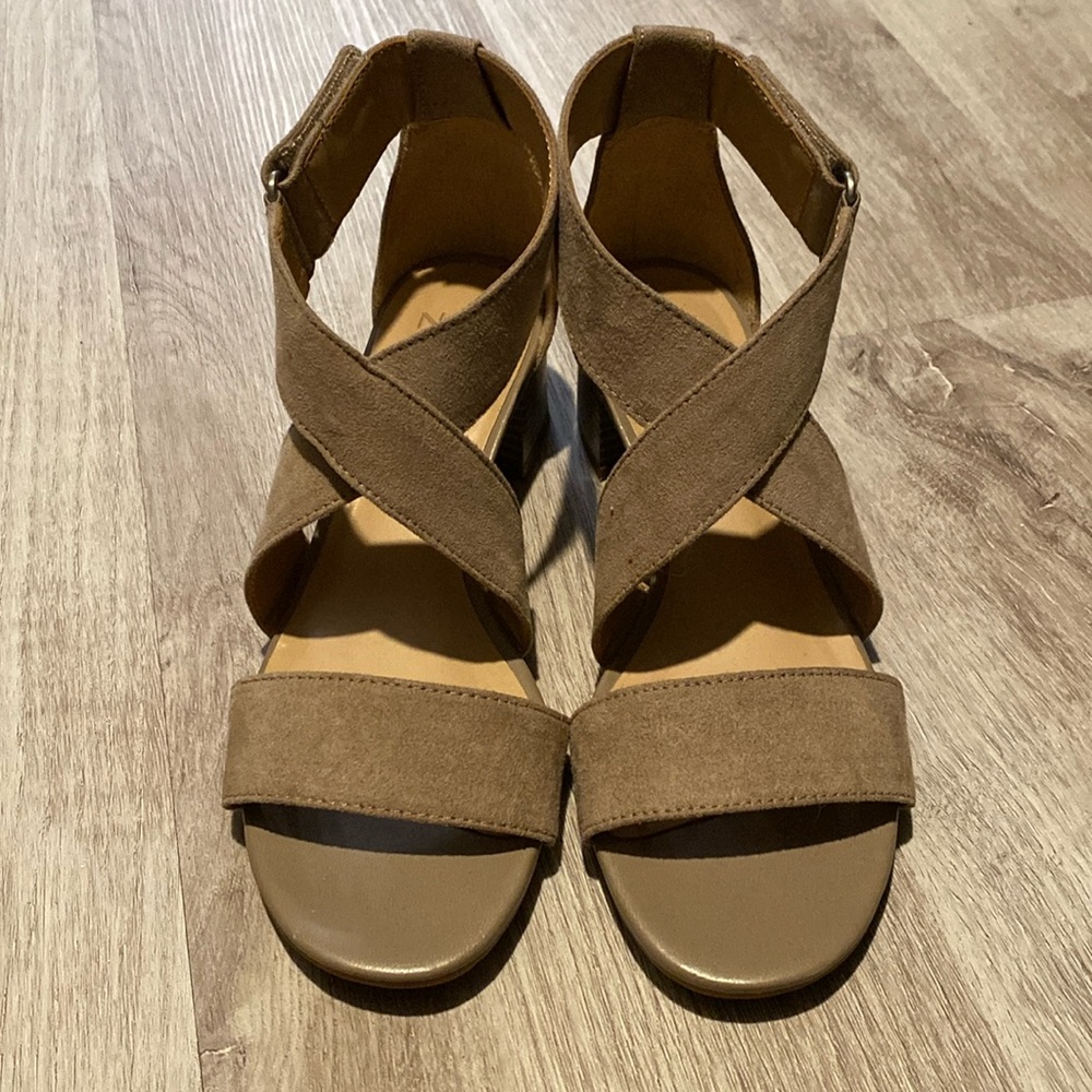 Naturalizer size 6.5